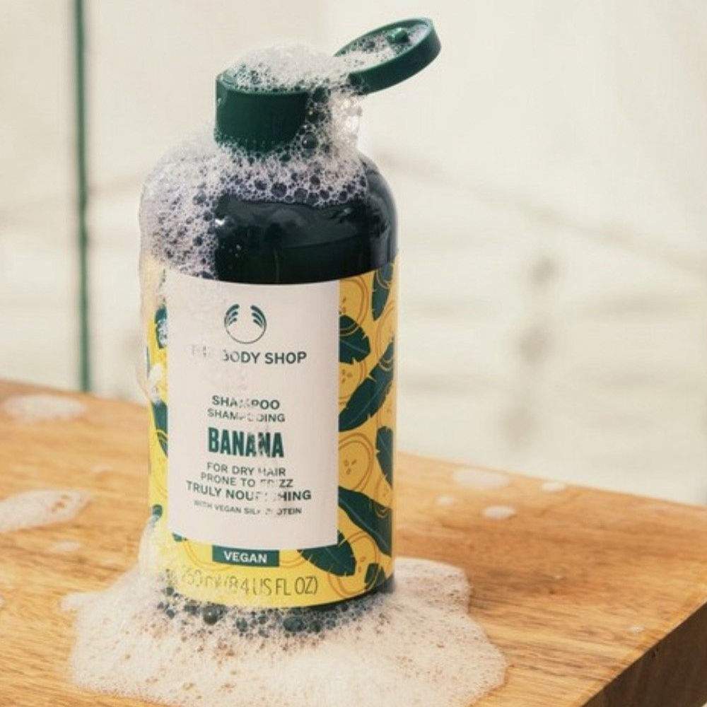 Banana Truly Nourishing Shampoo The Body Shop 250ML - Image 3